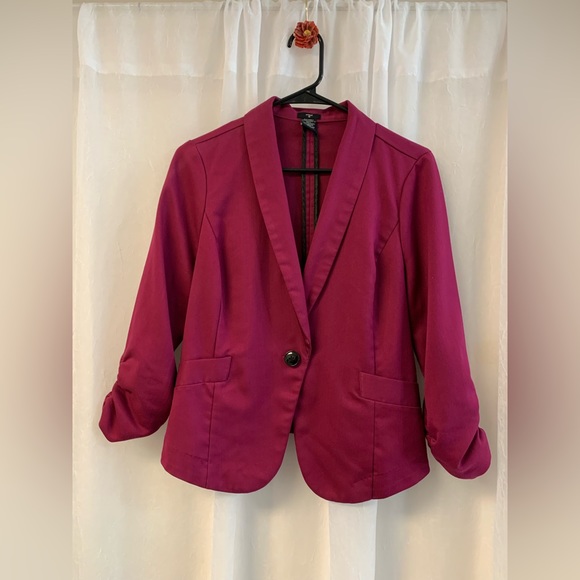 Magenta Blazer - Picture 5 of 8